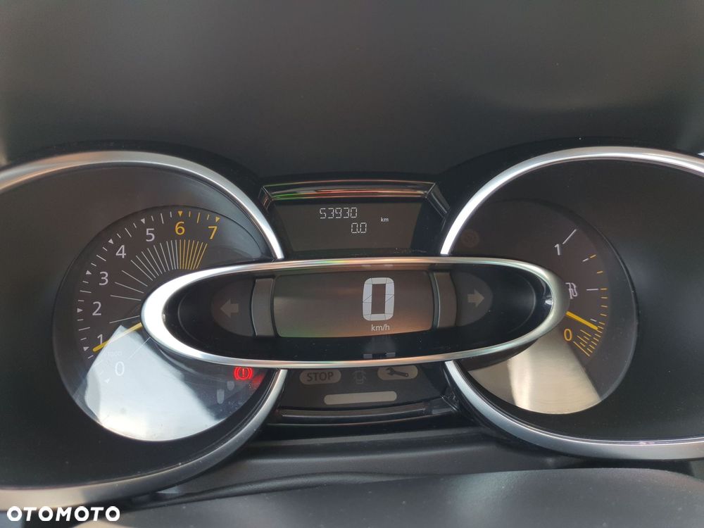 Renault Clio 1.2 16V Limited EU6 - 17