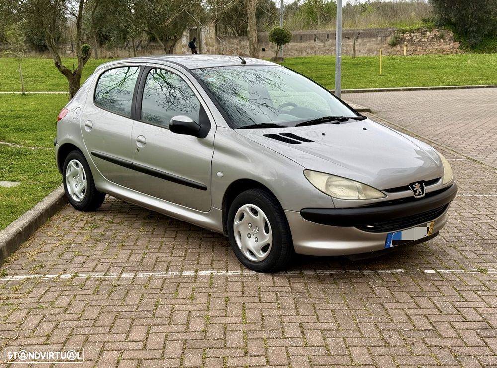 Peugeot 206 1.1 XT - 4