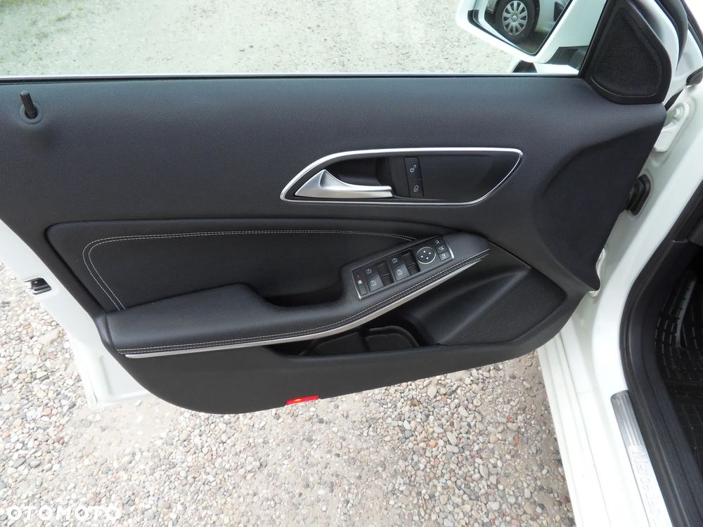 Mercedes-Benz Klasa A 200 CDI (BlueEFFICIENCY) 7G-DCT Urban - 12
