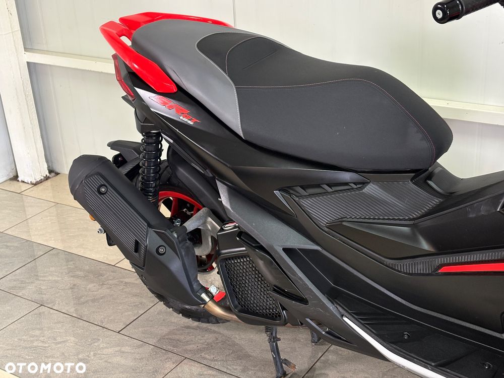 Aprilia SR - 9