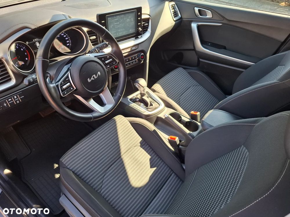 Kia Ceed 1.5 T-GDI M DCT - 16