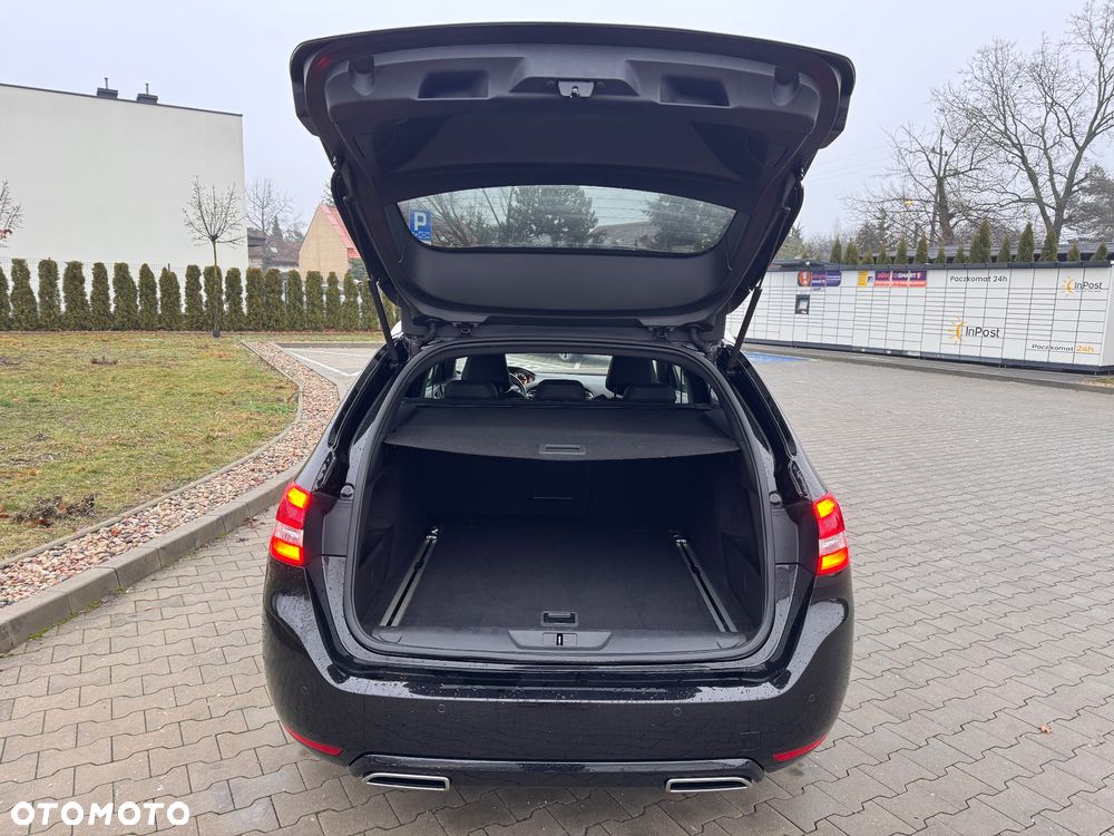 Peugeot 308 1.6 e-THP GT S&S - 9