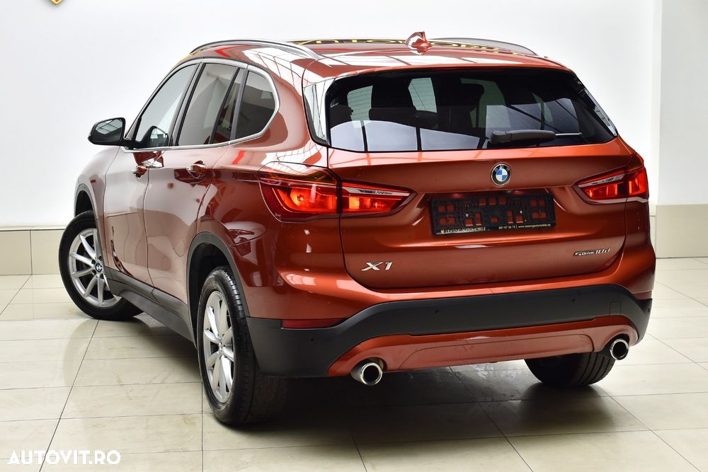 BMW X1 sDrive18d AT - 6