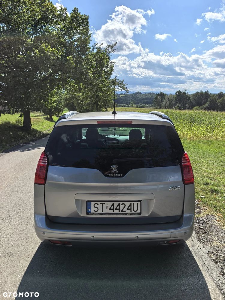 Peugeot 5008 2.0 HDi Premium + - 14
