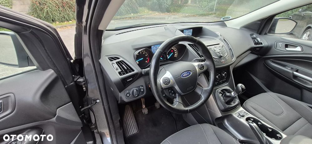 Ford Kuga - 18