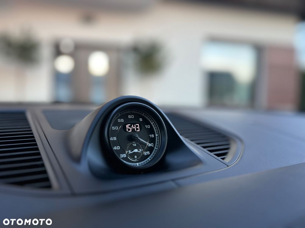 Porsche Macan T - 15