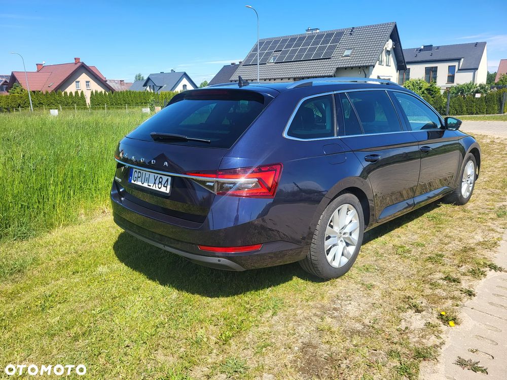 Skoda Superb 2.0 TDI SCR Style DSG - 4