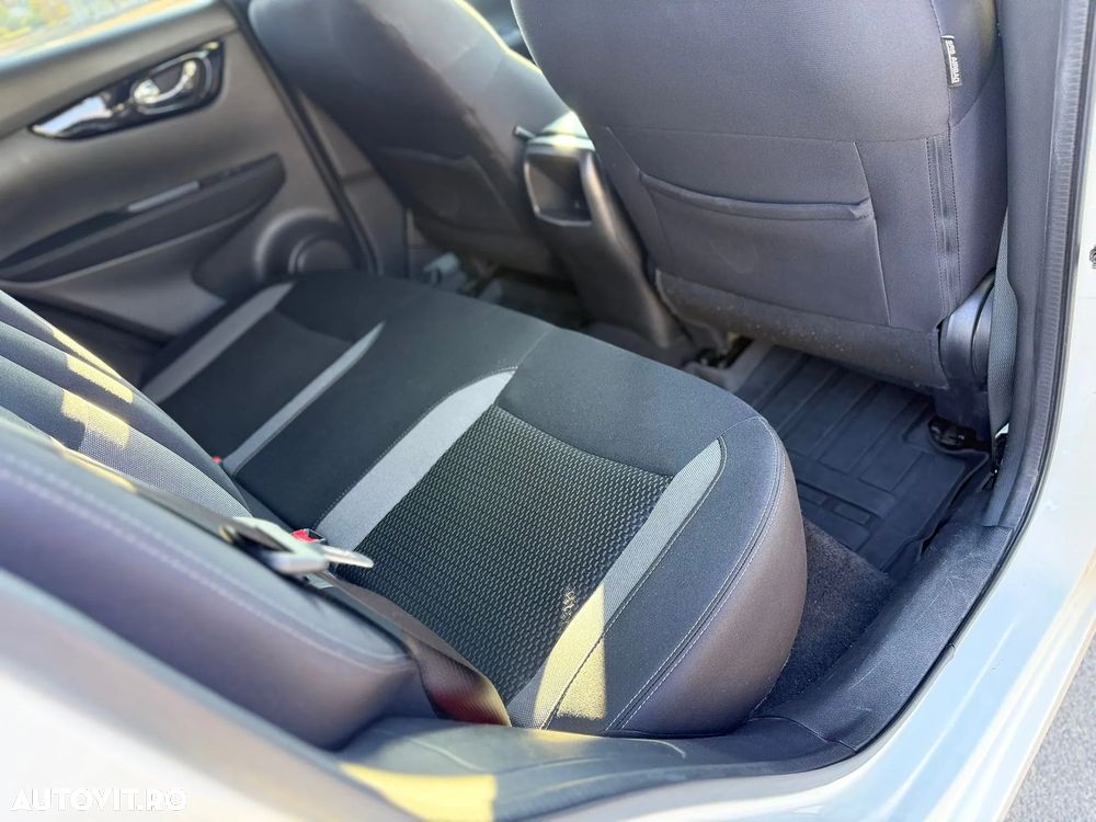 Nissan Qashqai 1.3 157CP 2WD DCT Acenta - 12