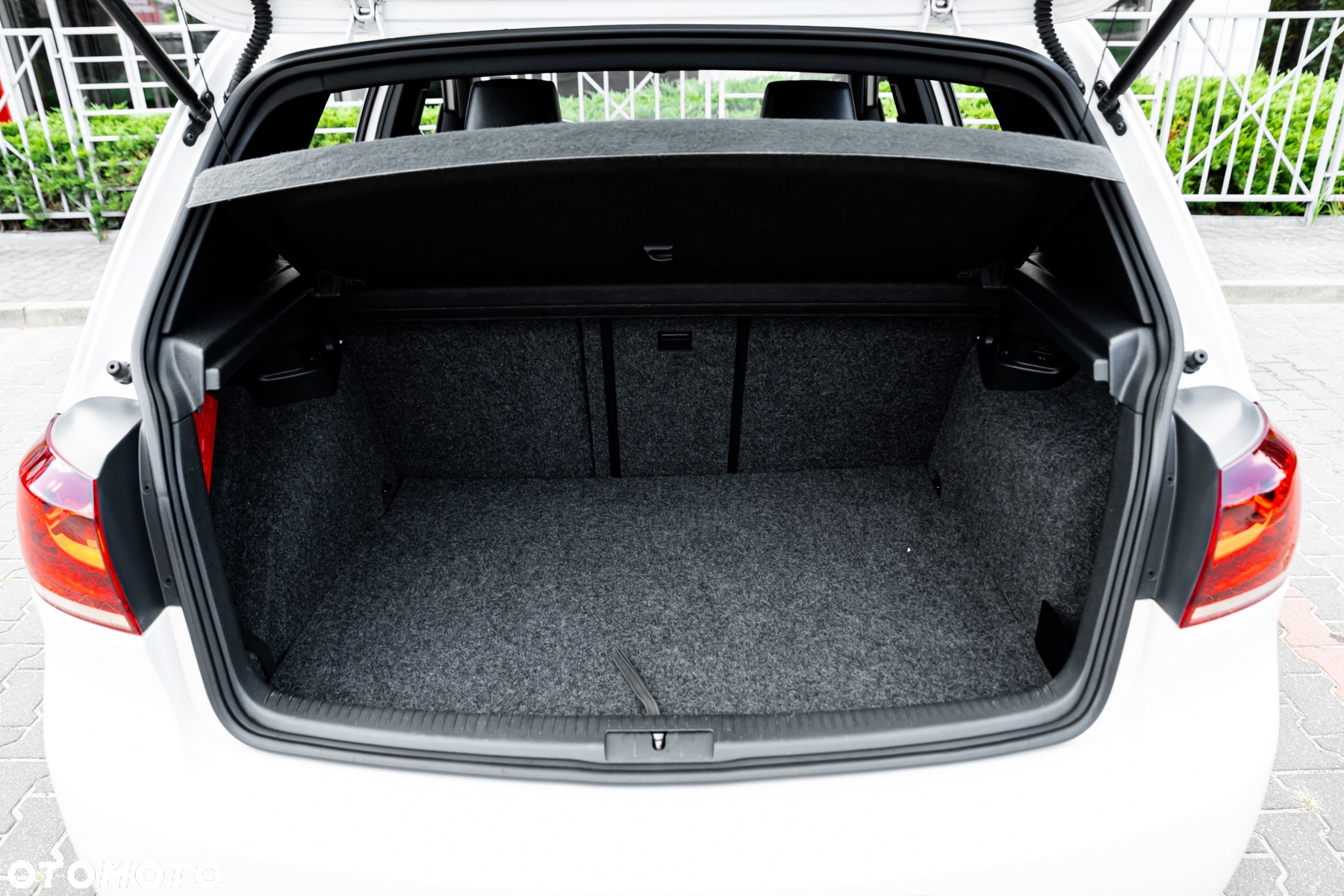 Volkswagen Golf VI 2.0 TSI 4Mot R - 16