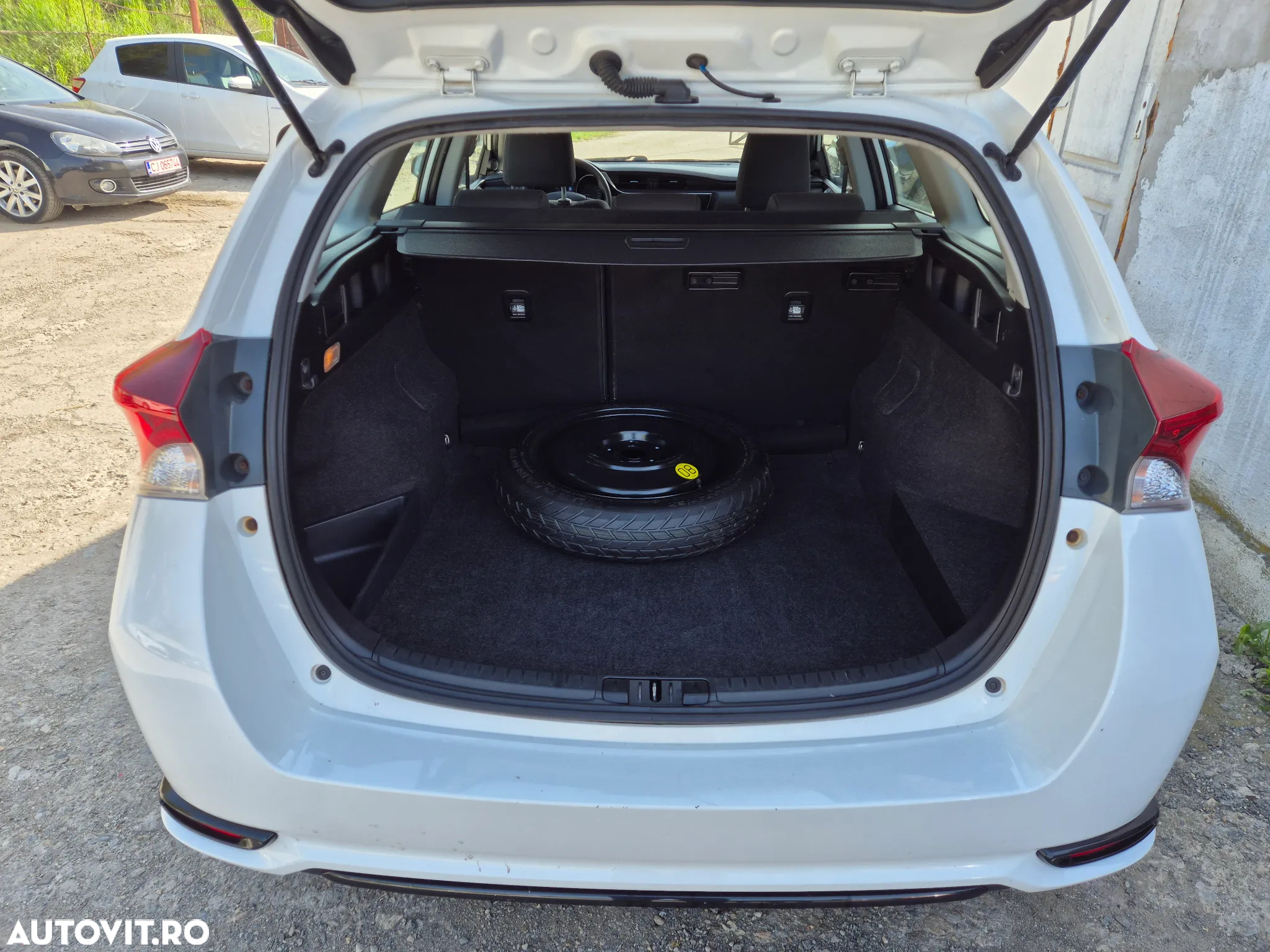 Toyota Auris - 13
