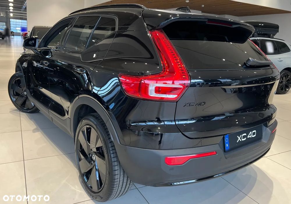 Volvo XC 40 B4 B AWD DKG Ultimate Dark - 10