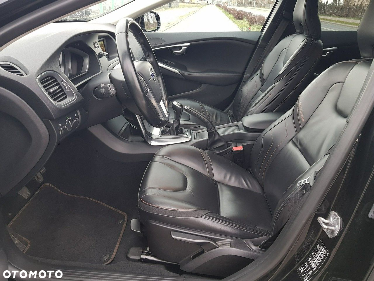Volvo V40 T3 Ocean Race - 9