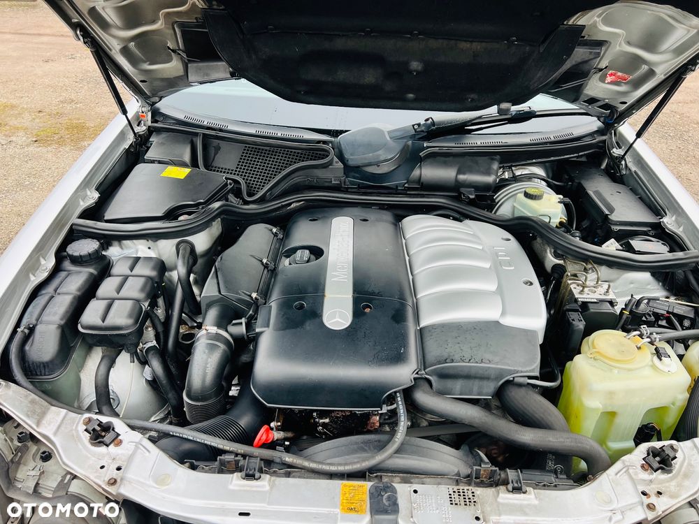 Mercedes-Benz Klasa E - 34