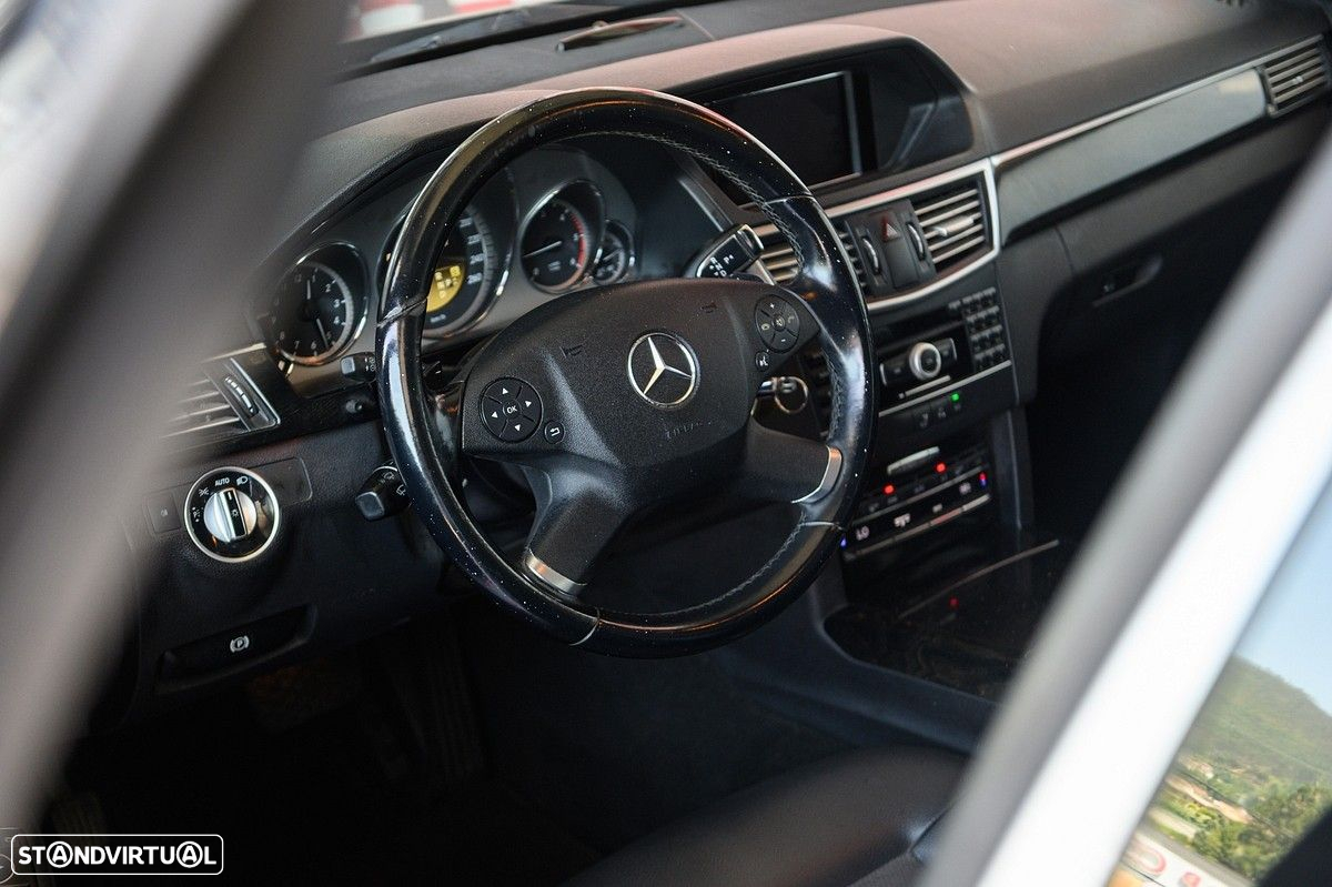 Mercedes-Benz E 250 CDi Avantgarde BE Auto. - 22