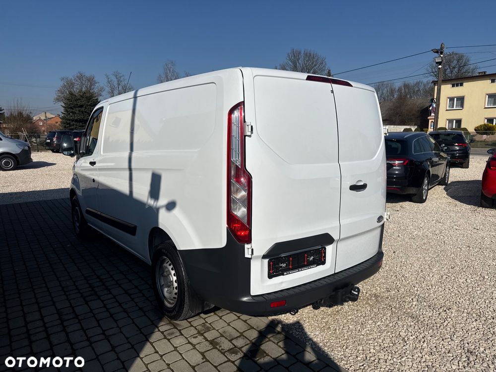 Ford TRANSIT CUSTOM - 6