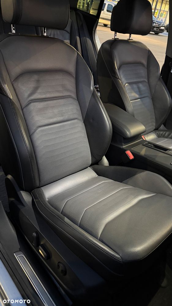 Volkswagen Arteon 2.0 TDI Bi-Turbo SCR 4Mot Elegance DSG - 14