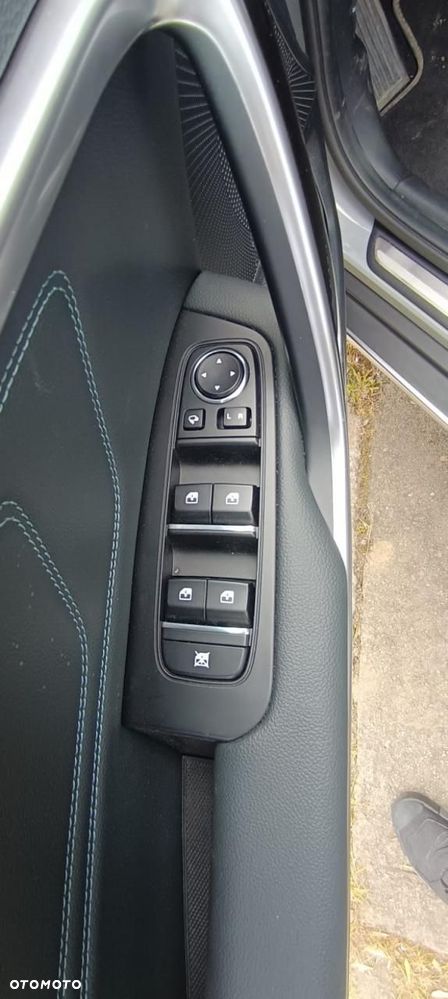 Kia Ceed - 11