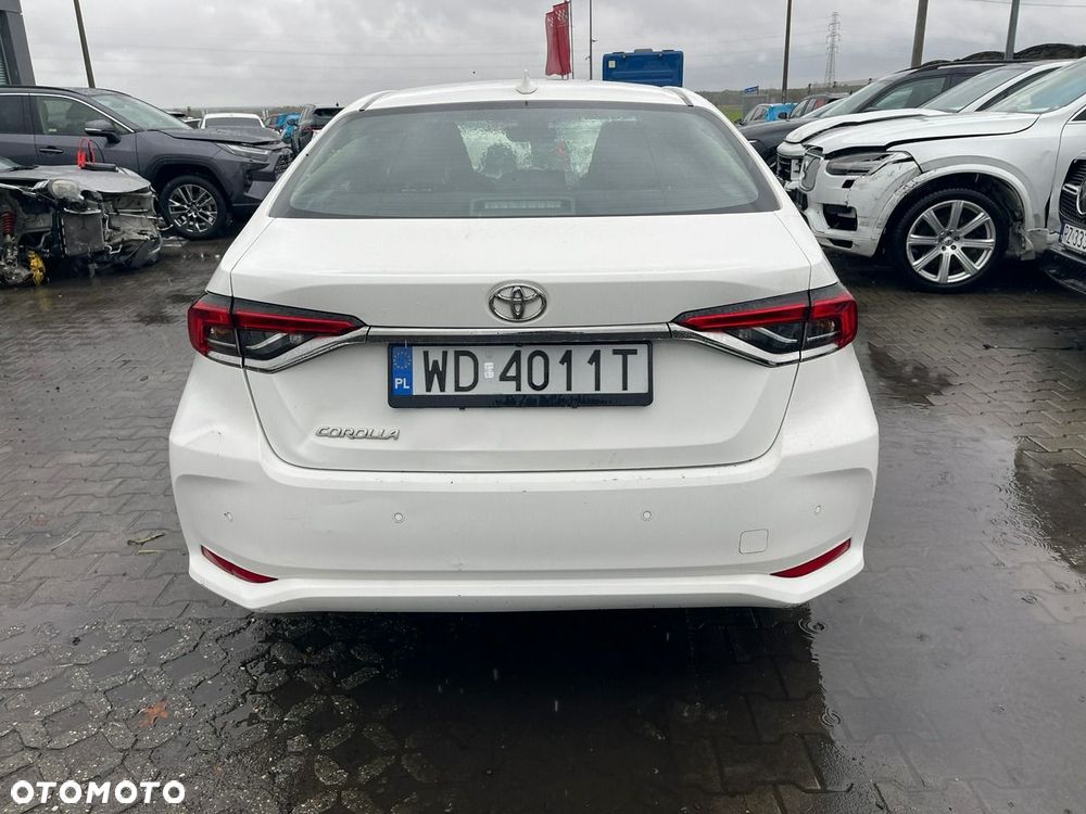 Toyota Corolla - 5