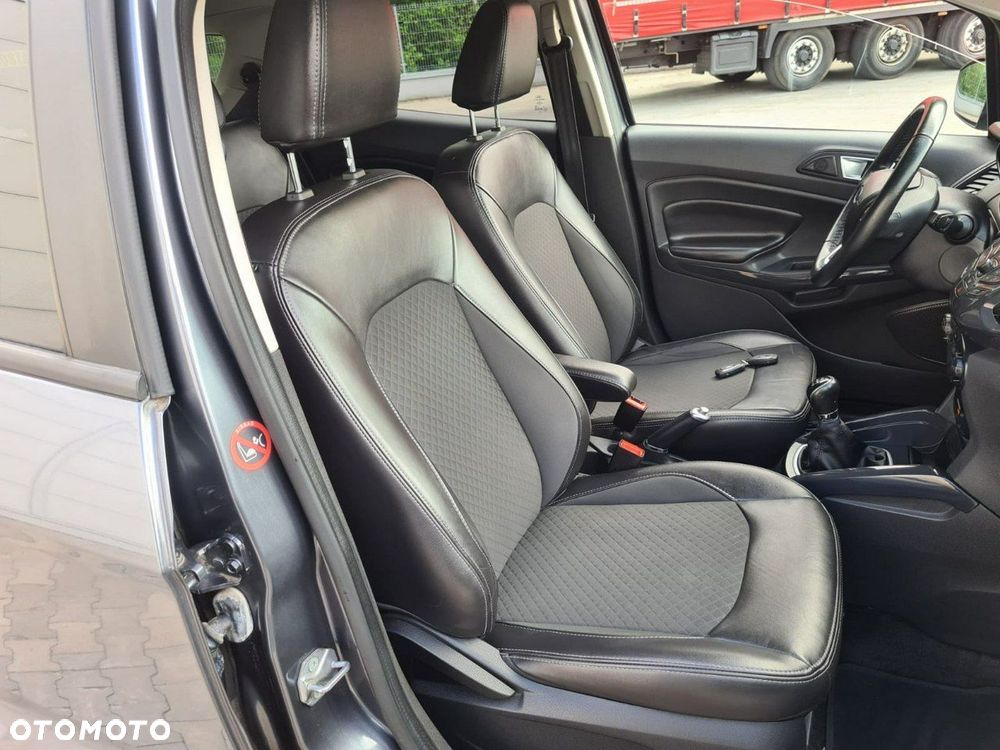 Ford EcoSport - 25
