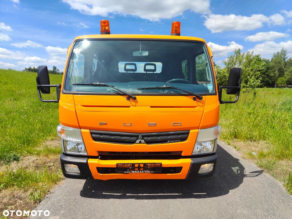 Mitsubishi Fuso Canter - 2