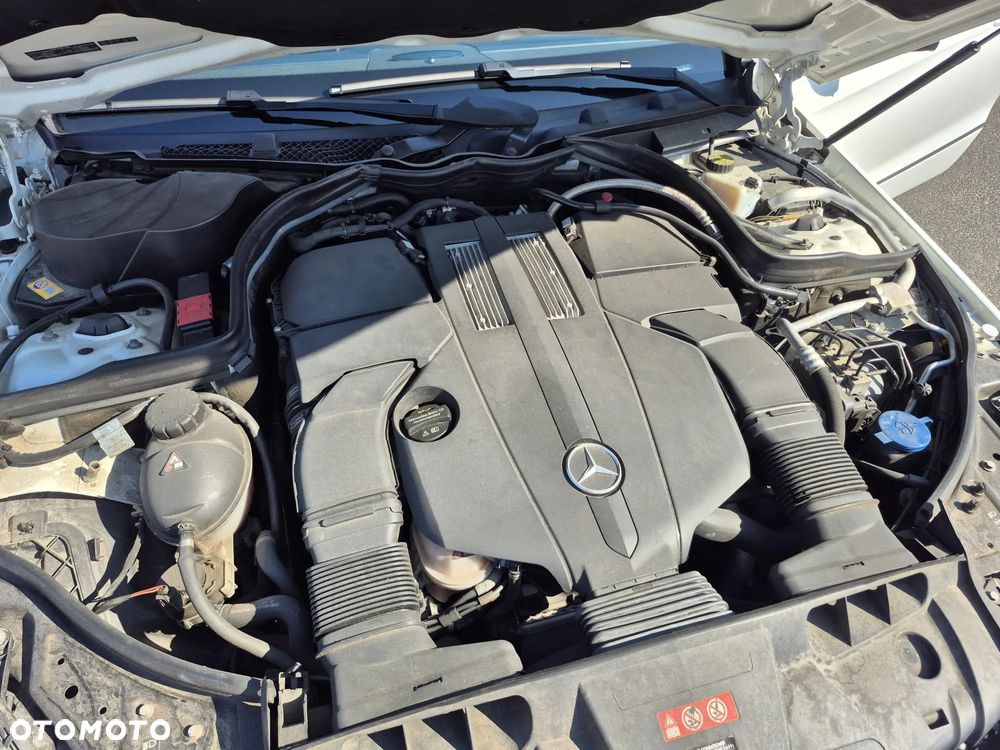 Mercedes-Benz Klasa E 400 7G-TRONIC - 21