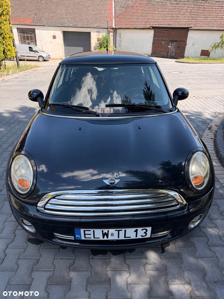 MINI Cooper Standard - 2