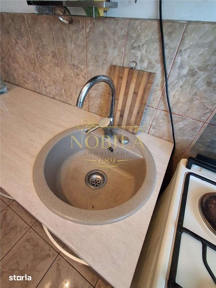 APARTAMENT CU 2 CAMERE DE VANZARE ETJ.4 IN ONESTI — fotografia 3