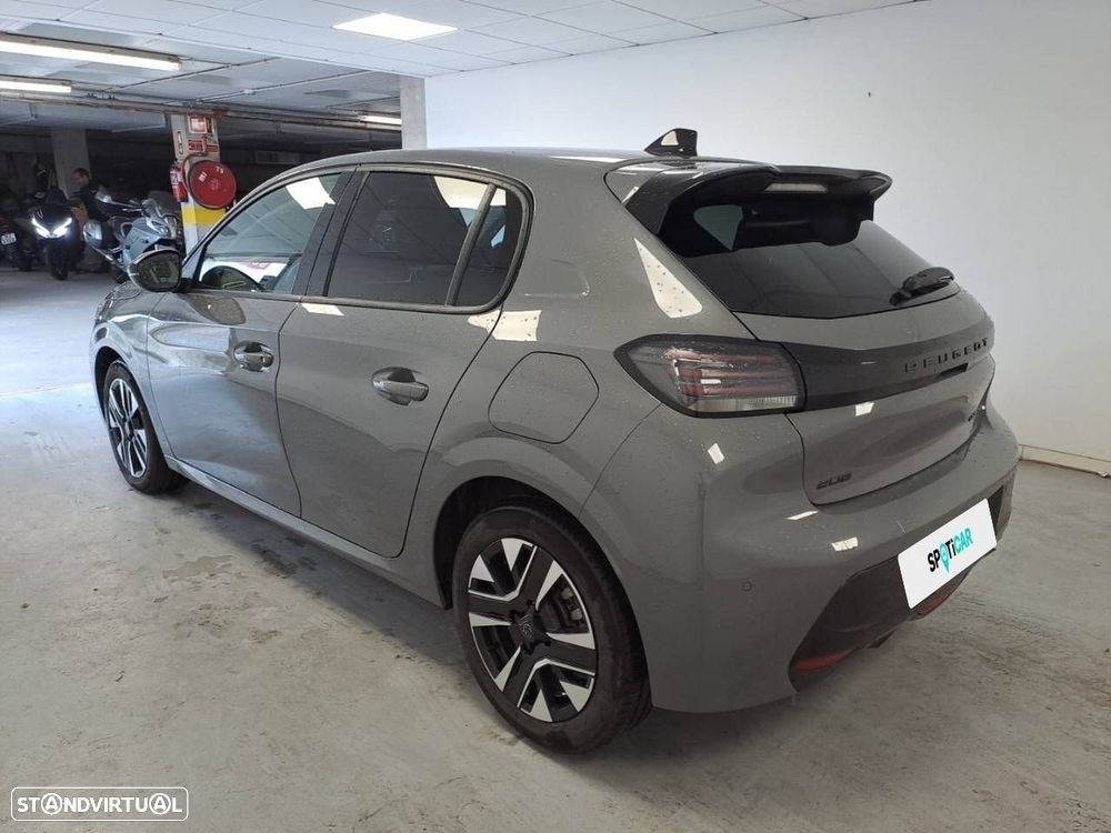 Peugeot 208 1.2 PureTech Allure EAT8 - 5
