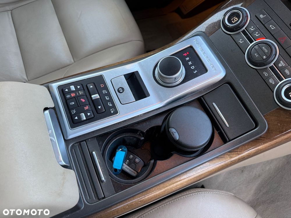 Land Rover Range Rover Sport TDV6 HSE Dynamic - 34