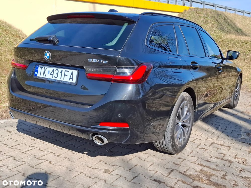 BMW Seria 3 318d Sport Line Shadow - 35