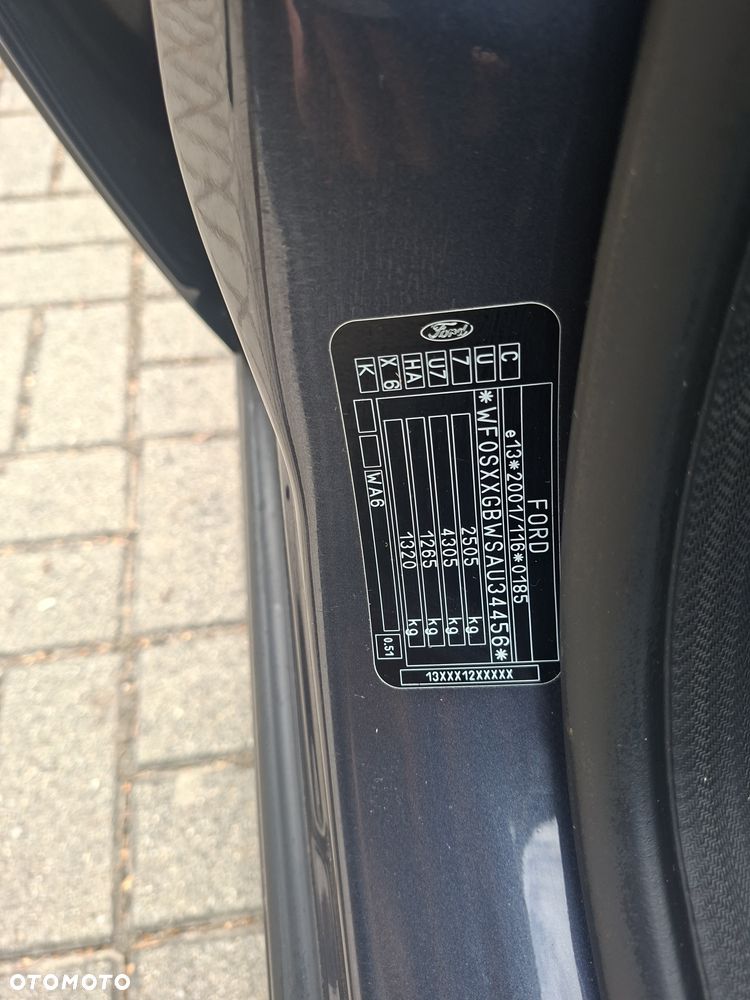 Ford S-Max - 17