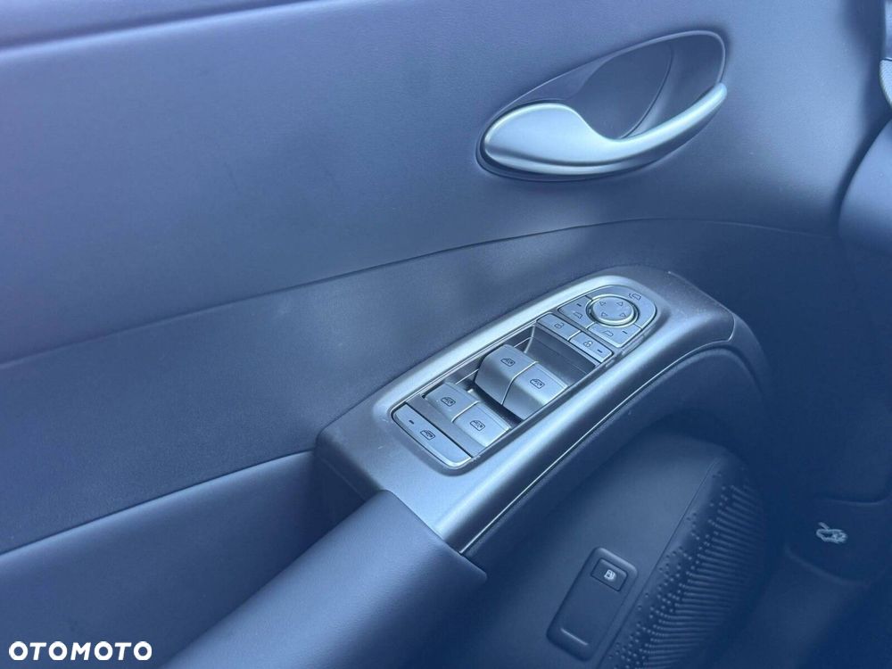 BYD Dolphin G Comfort E-CVT - 25