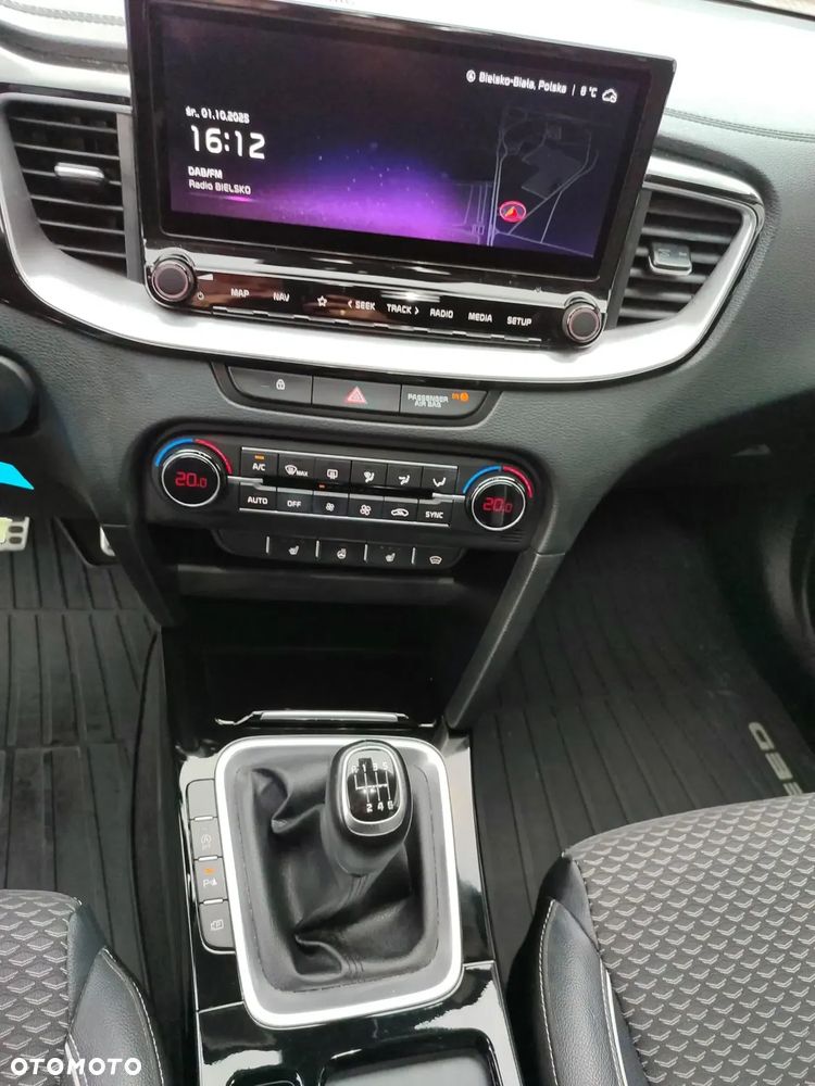 Kia Ceed 1.5 T-GDI L Business Line - 13