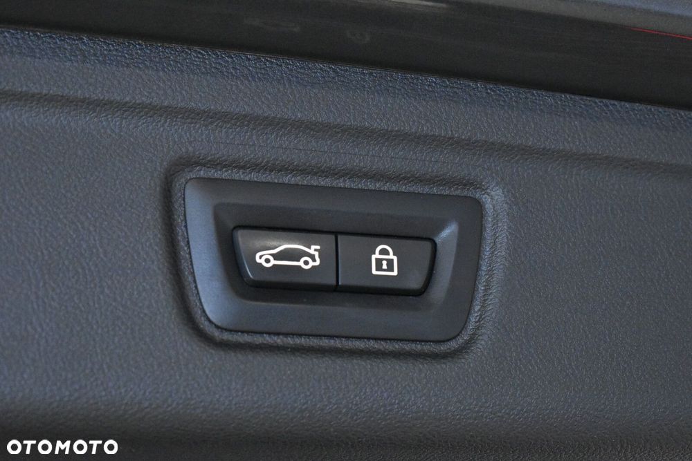 BMW Seria 3 - 26