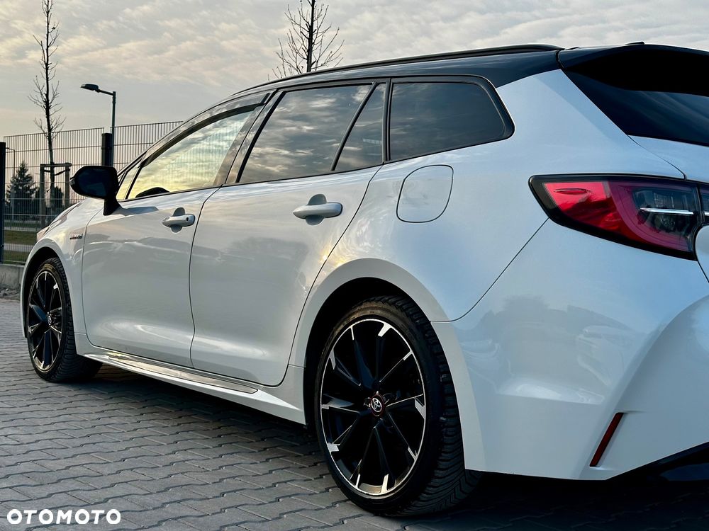 Toyota Corolla 2.0 Hybrid GR Sport - 13