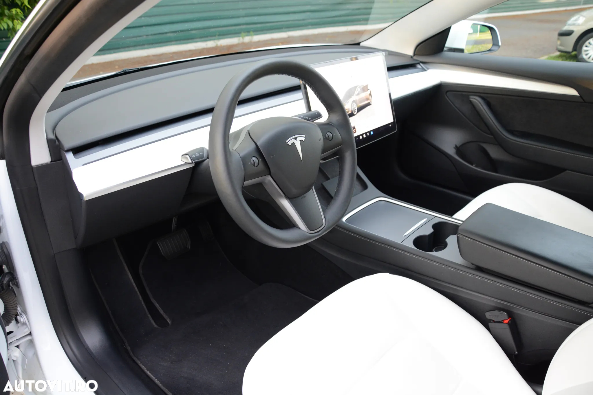 Tesla Model 3 Standard - 7