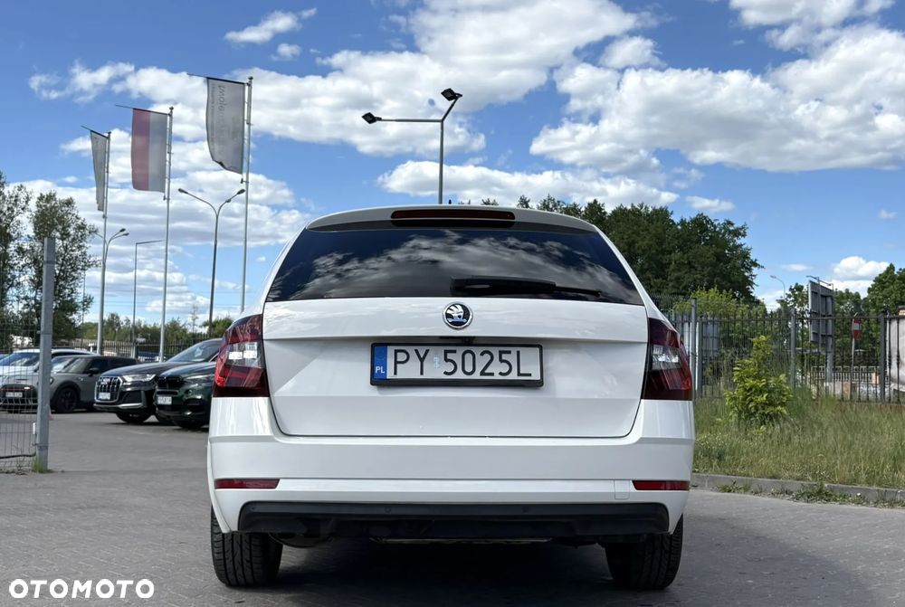 Skoda Octavia 2.0 TDI DSG Style - 6