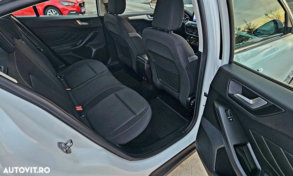 Ford Focus 1.5 EcoBlue Titanium Business - 12