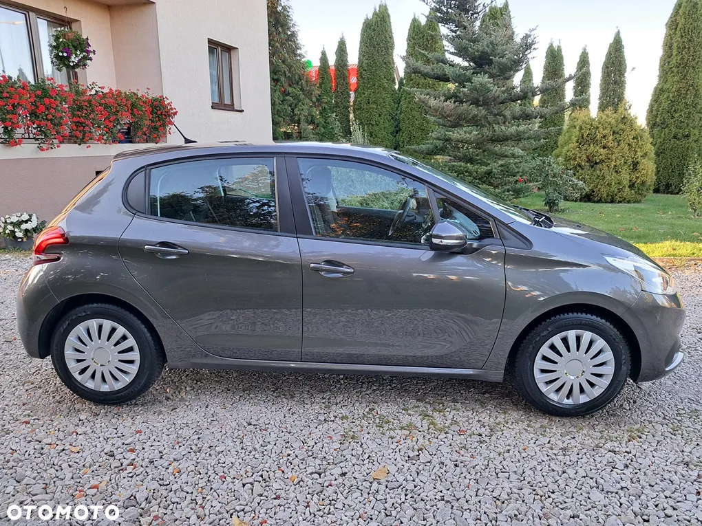 Peugeot 208 1.2 PureTech Active - 8