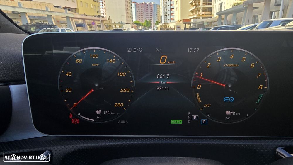 Mercedes-Benz A 250 e AMG Line - 37