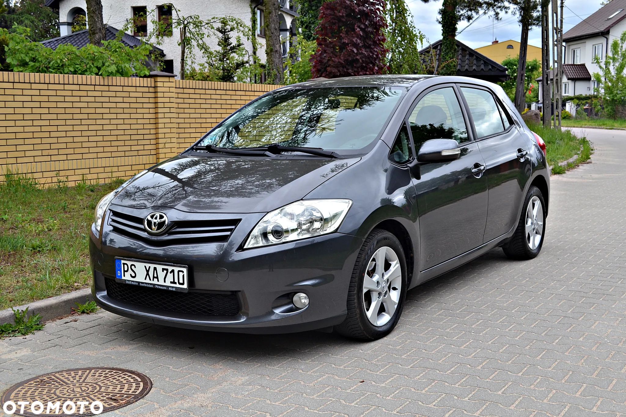 Toyota Auris 1.6 Comfort - 1