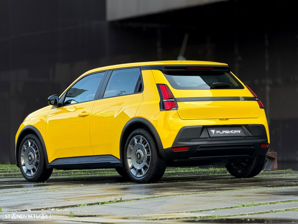 Renault 5 E-Tech 40 kWh Evolution Autonomia Urbana - 19