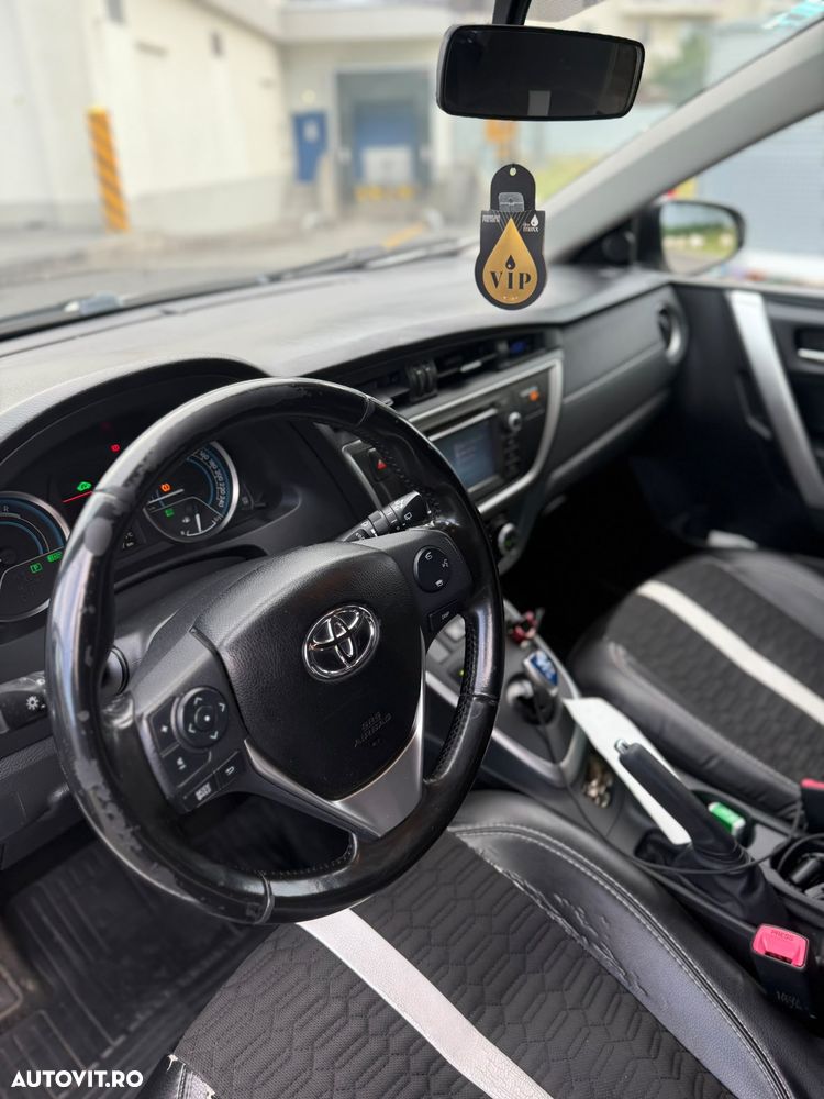 Toyota Auris 1.8 L VVT-i Sol - 8