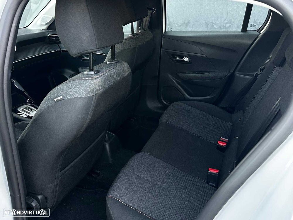 Peugeot 208 1.2 Hybrid Style e-DCS6 - 18