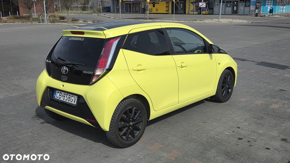Toyota Aygo x-cite - 15
