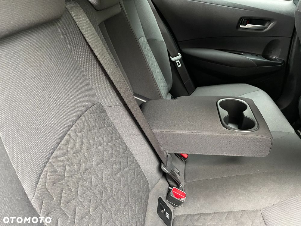 Toyota Corolla 1.8 Hybrid Comfort - 17