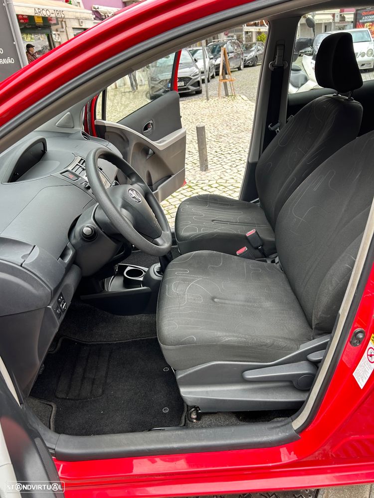 Toyota Yaris 1.0 VVT-i Comfort - 9