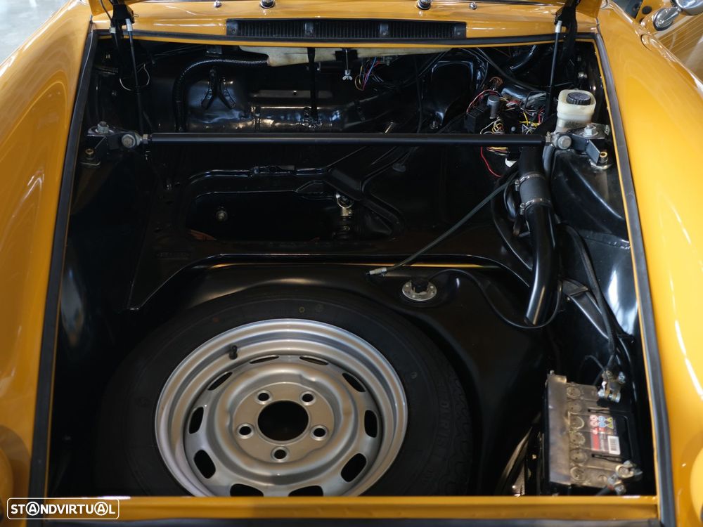 Porsche 911 Série F - 14