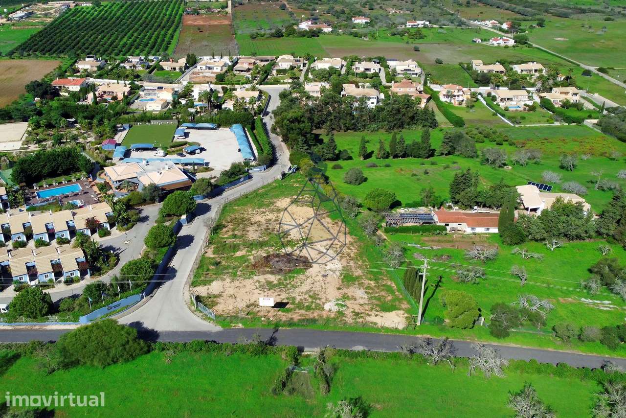 Terreno a venda para construção em Lagos - Grande imagem: 2/14