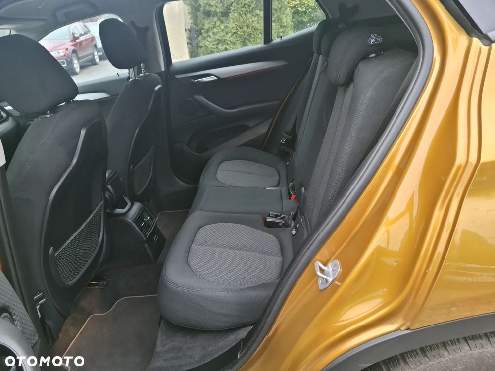 BMW X2 sDrive20i Advantage Plus - 31